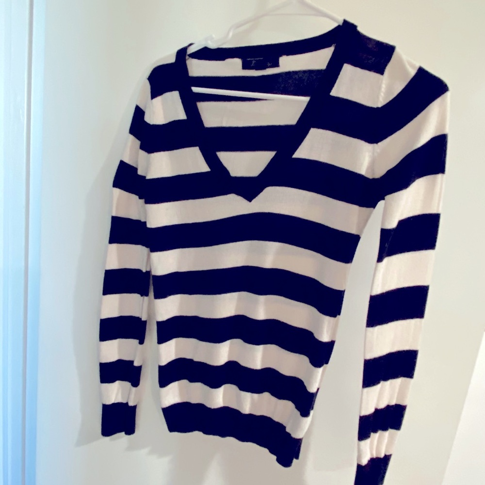 Striped long sleeve v-neck shirt
